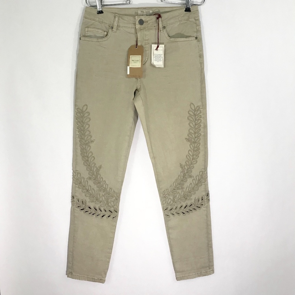 Tru Luxe Jeans Lasercut Embroidered‎ NWT Size 6 Skinny Ankle